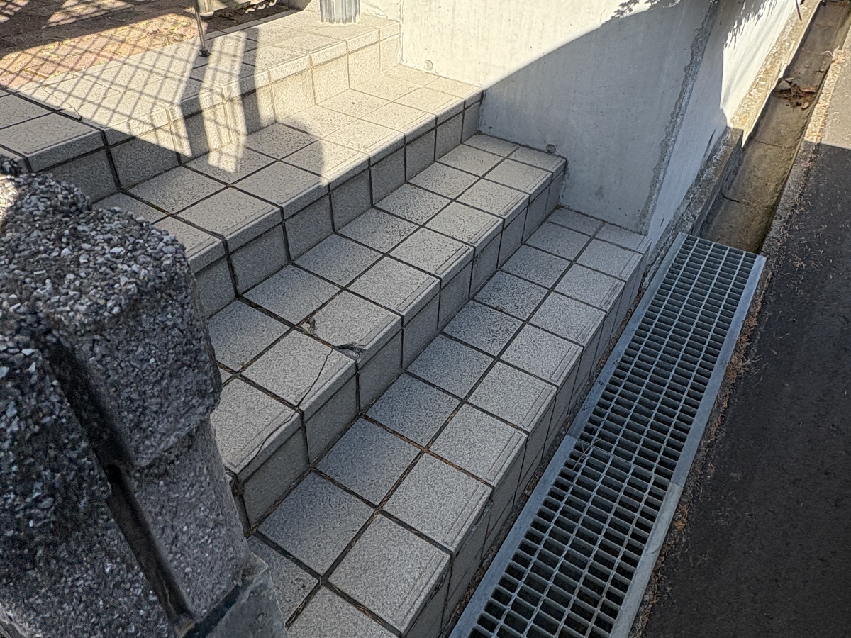 タイル張り工事 施工前画像
